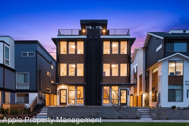 Foto del edificio - 2 br, 2 bath House - 8009C Mary Ave NW