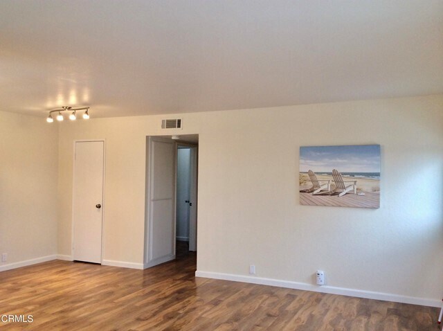 Building Photo - 3103 E Harbor Blvd