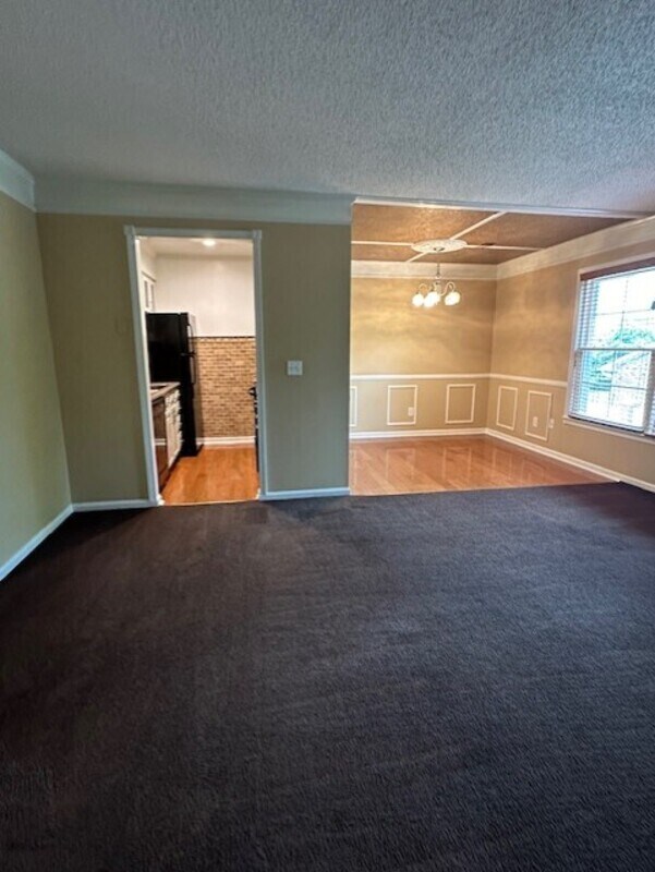Foto del edificio - 801 Eastmont Dr