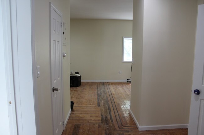 Building Photo - 373 E 157th St
