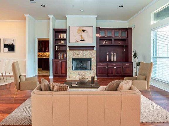 Foto del edificio - 208 Redwood Dr