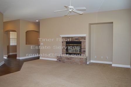 Building Photo - 8021 Peach Spruce Dr