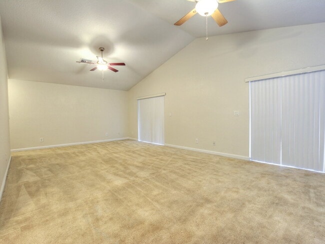 Building Photo - 125 Pennock Landing Cir