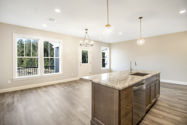 Foto del edificio - 500 Edgewater Cir