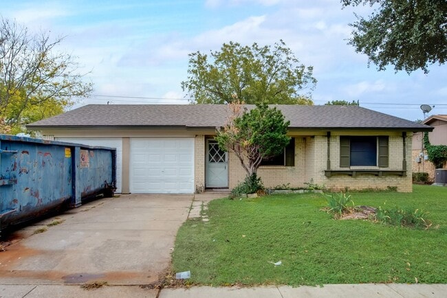 Building Photo - 6708 Echo Hill Dr
