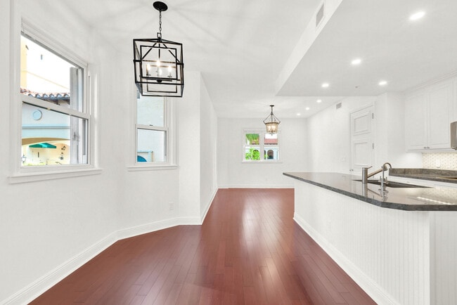 Building Photo - 13631 Deering Bay Dr