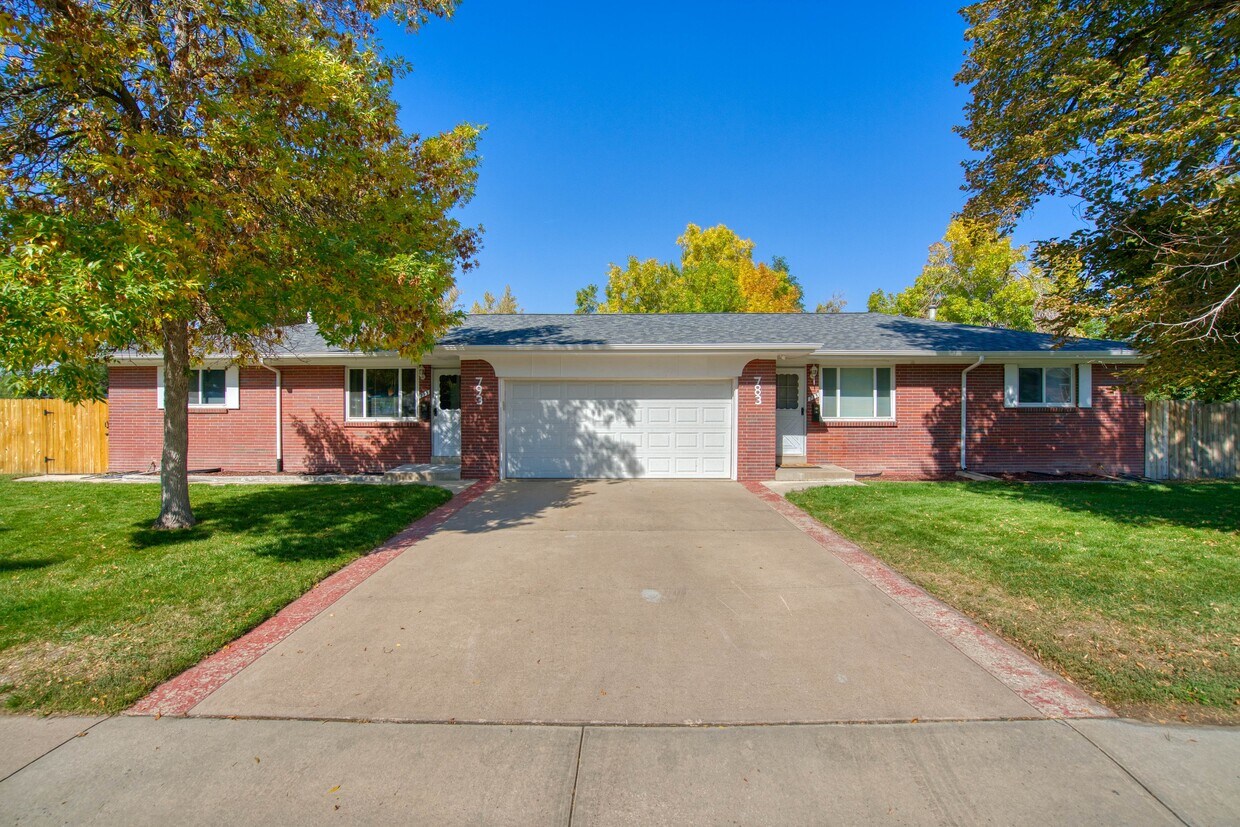 Foto principal - 783 W Crestline Ave