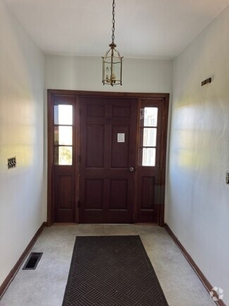 Building Photo - 11131 Union Rd