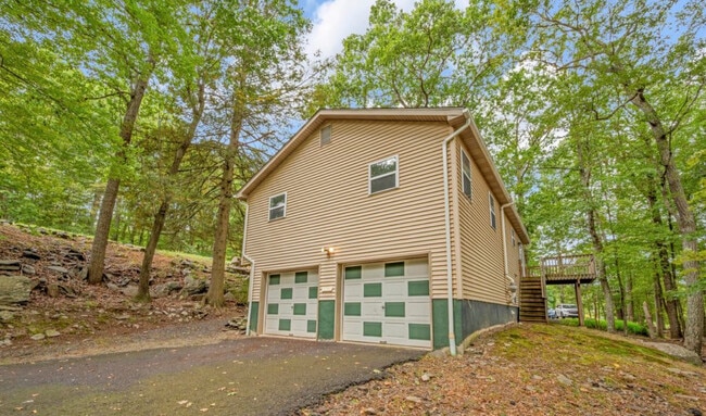 Foto del edificio - 314 Overlook Dr