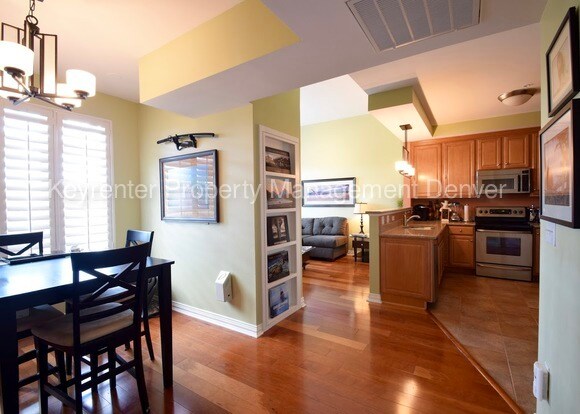 Foto del edificio - 2700 E Cherry Creek South Dr