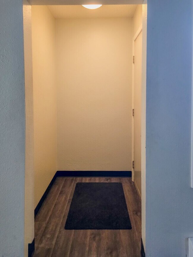 Foto del edificio - 2 Bed/1Ba Condo
