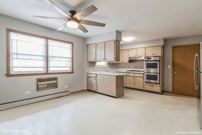 Foto del edificio - 8542 W Argyle St