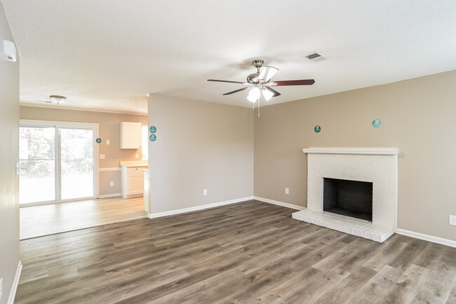 Foto del edificio - 7405 Ginger Spice Ln