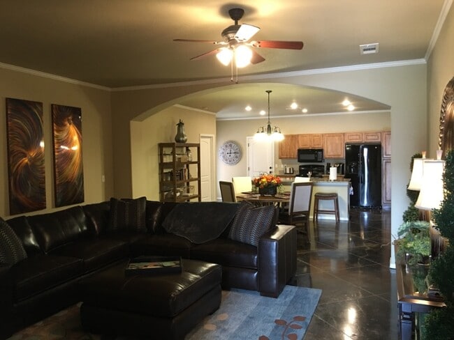 Building Photo - 6306 Nancy Ellen St