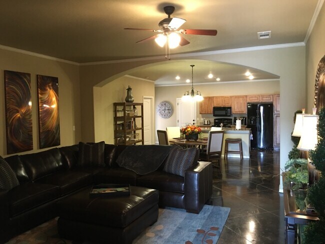 Foto del edificio - 6306 Nancy Ellen St