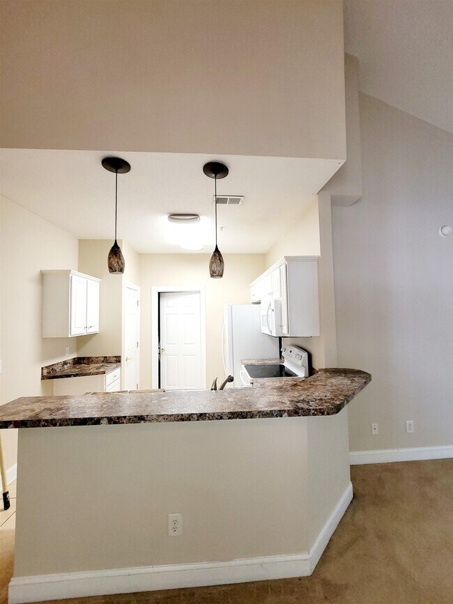 Building Photo - 5054 Belleglen Ct