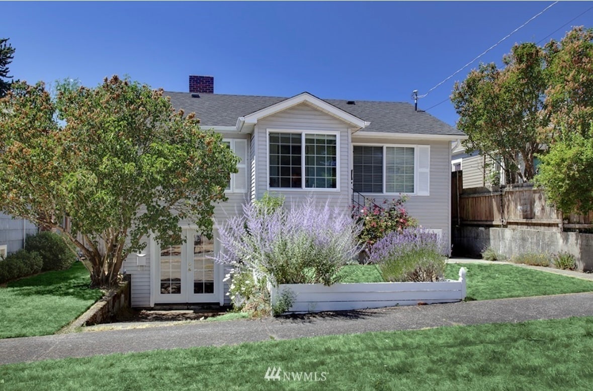 Foto principal - 7555 17th Ave NW