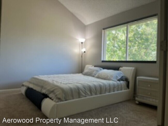Building Photo - 3 br, 4 bath House - 10761 Jackson Ct