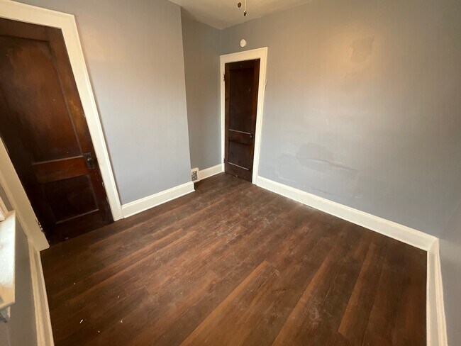 Foto del edificio - 14014 Edgewood Ave