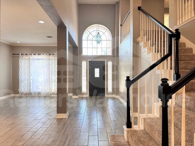 Building Photo - 7319 Mountain Valley Dr