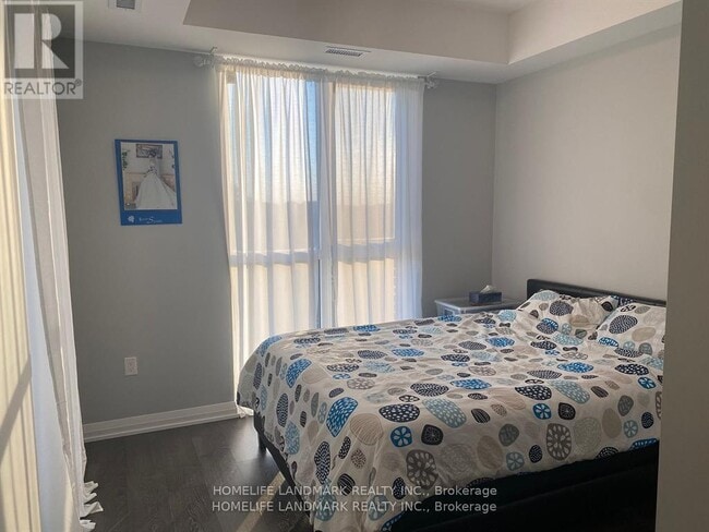 Photo du bâtiment - 9560-9560 Markham Rd