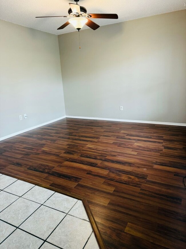 Foto del edificio - 3/2/1 POOL Home with Fenced Yard--Pool & Y...