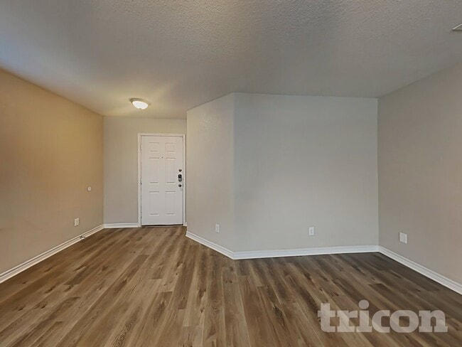 Foto del edificio - 2417 Cotton Forrest