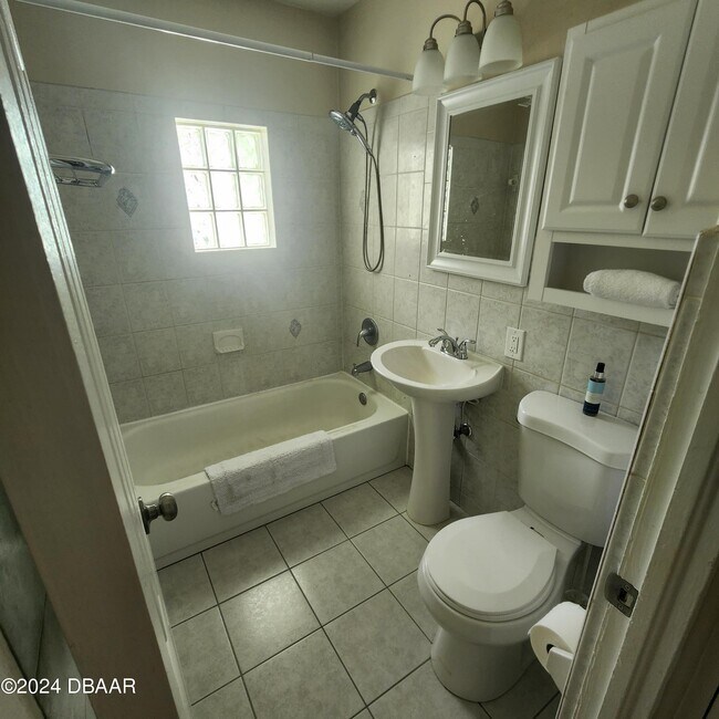 Building Photo - 58 Brooks Dr