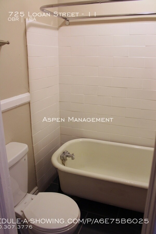 Foto del edificio - Quaint Studio in CapHill - July Move-in.