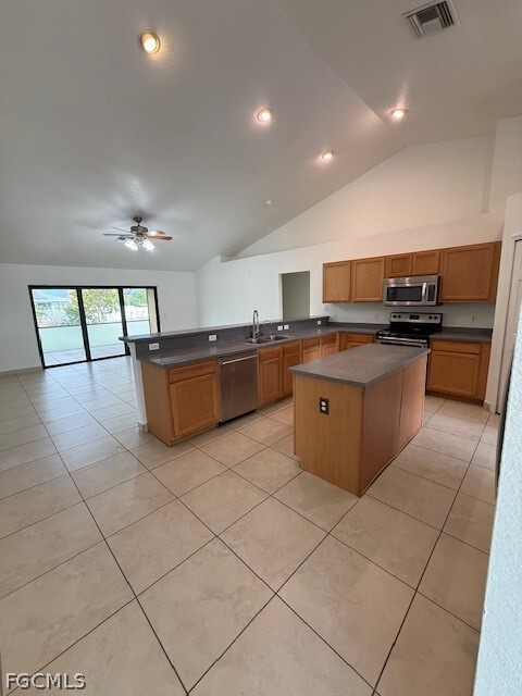 Building Photo - 3925 E Gator Cir