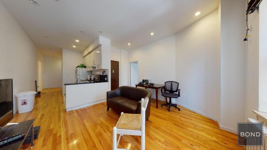 Primary Photo - 3 bedroom in Manhattan NY 10021