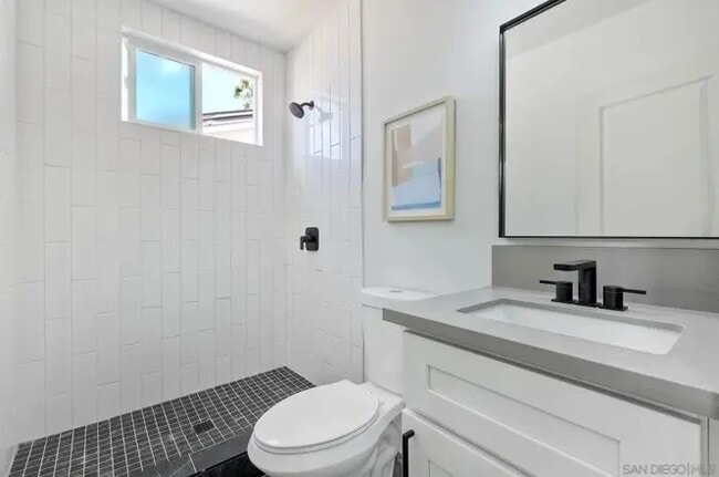 Building Photo - Imperial Beach