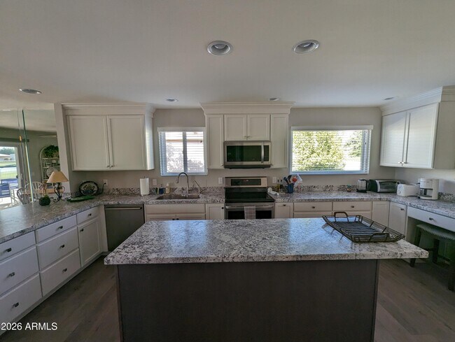 Foto del edificio - 25826 S Cedarcrest Dr