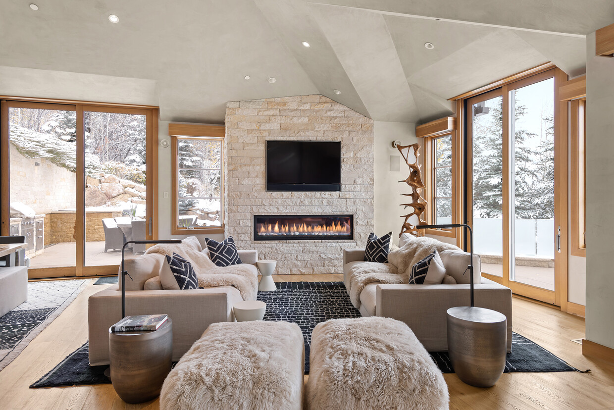 Foto principal - 136 Northway Dr