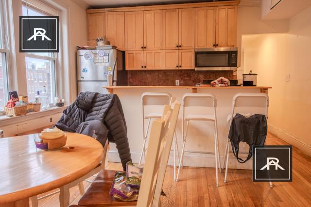 Photo - 4 bedroom in Brookline MA 02446 Apartment