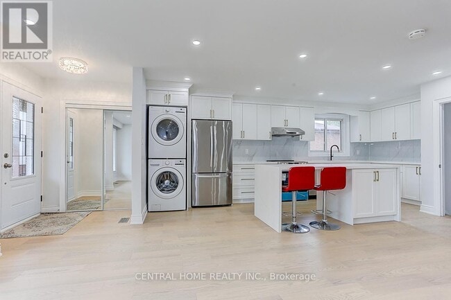 Building Photo - 40 Sherwood Forest Dr