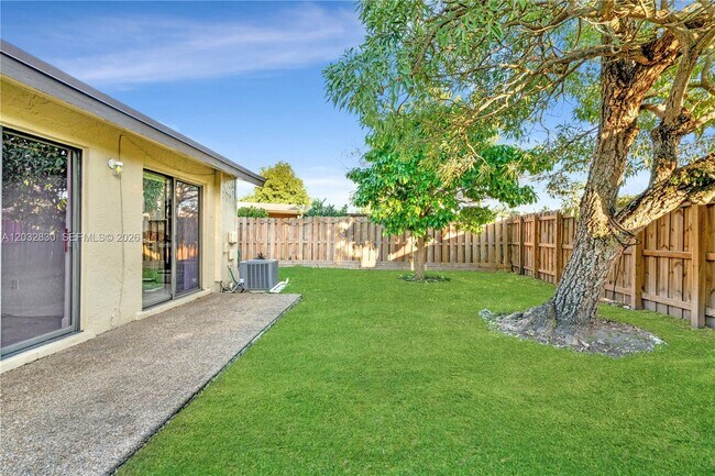 Foto del edificio - 12704 SW 71st Terrace