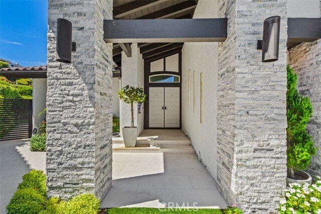 Building Photo - 33621 Via Martos