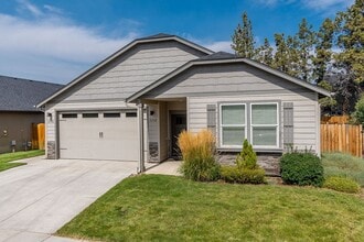 Building Photo - 21142 SE Azalia Ave