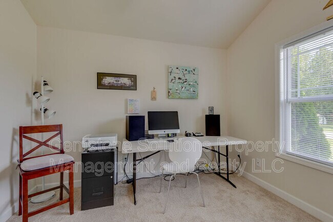 Building Photo - 206 Hickory Pointe Dr