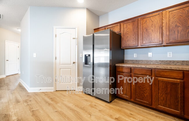 Building Photo - 11916 Hayden Lakes Cir
