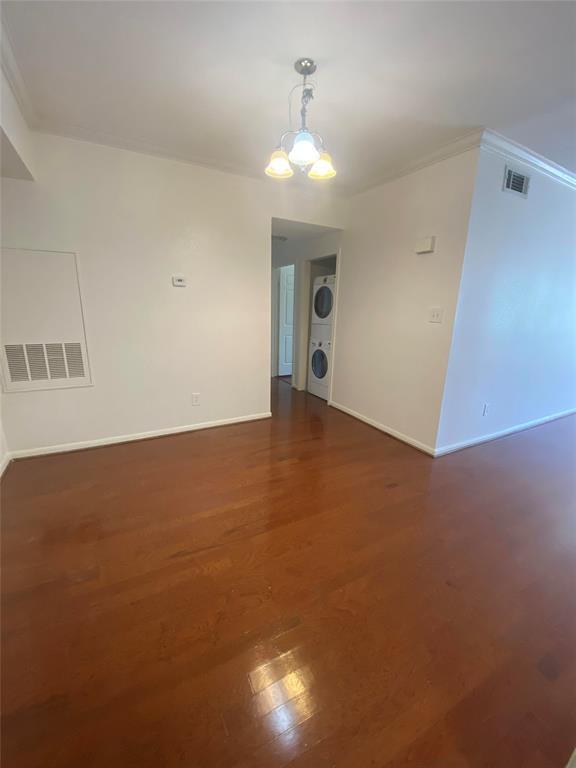 Building Photo - 2255 Braeswood Park Dr