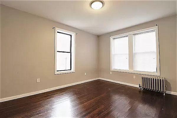 Foto del edificio - 2 bedroom in BRONX NY 10463