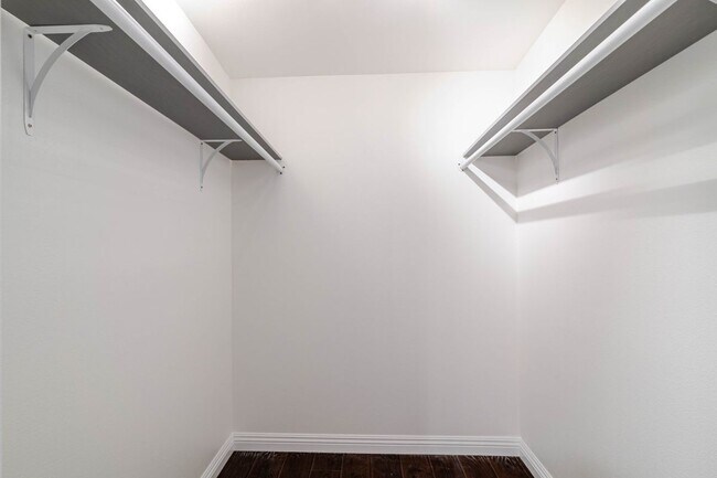 Foto del edificio - 5630 Craner Ave