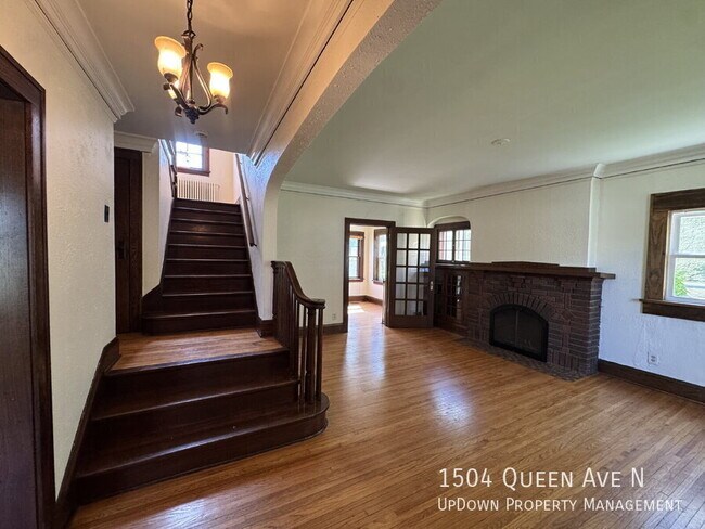 Foto del edificio - 1504 Queen Ave N