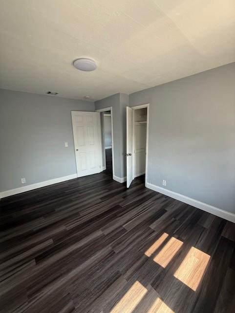 Foto del edificio - 1806 Deer Park Ave
