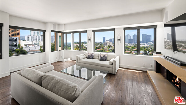 Building Photo - 10520 Wilshire Blvd