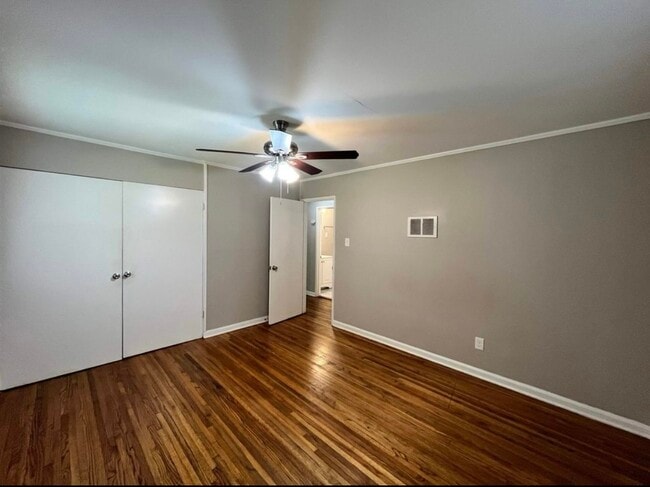 Foto del edificio - 1463 Merrycrest Dr