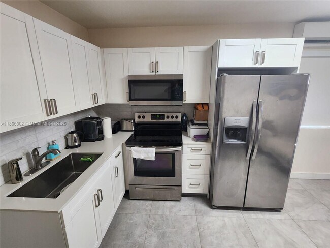 Foto del edificio - 2165 SW 47th St