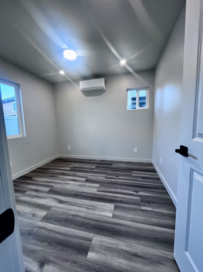 Foto del edificio - 1457 Knollwood Pl